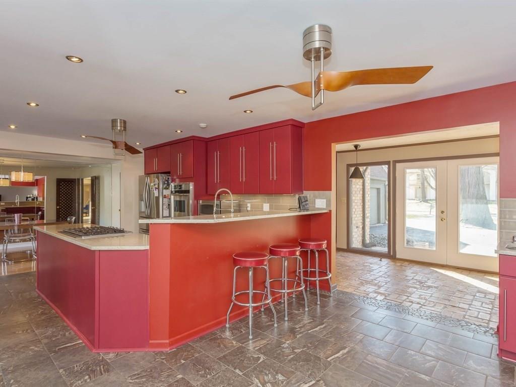 8139 Claridge Road Indianapolis, IN 46260 - Photo 5 of 26