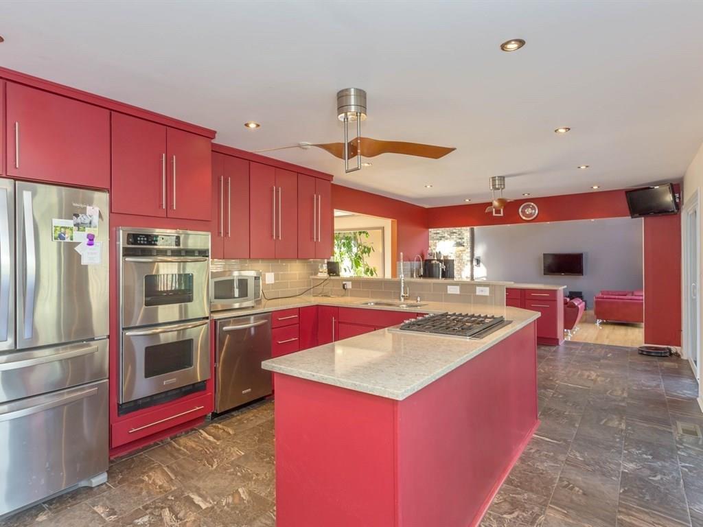 8139 Claridge Road Indianapolis, IN 46260 - Photo 7 of 26