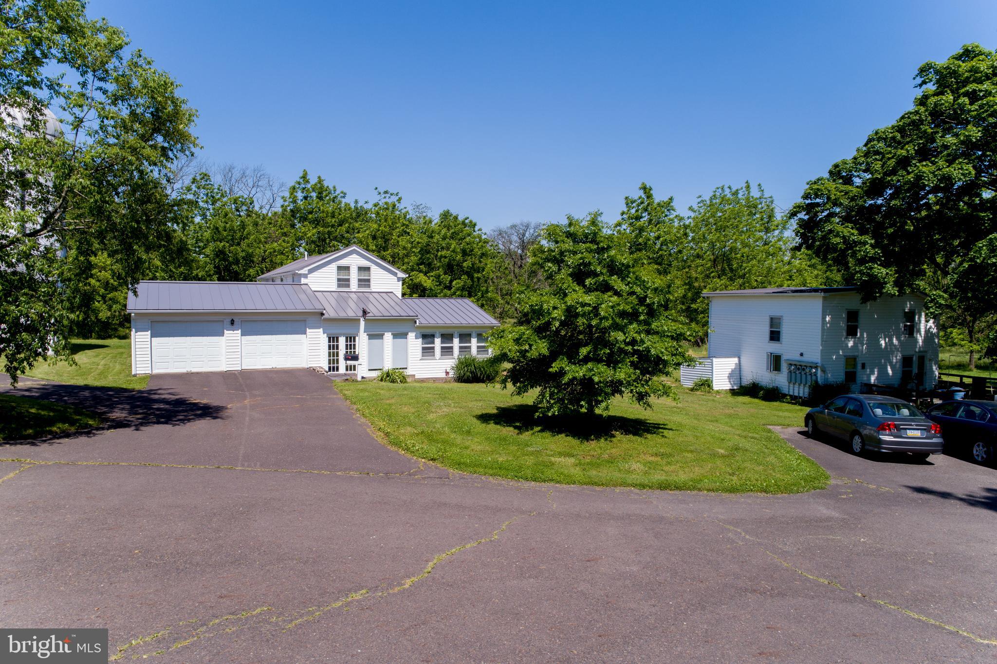 5221 Valley Park Road Doylestown, PA 18902 - Photo 3 of 25 Gallery Image 3