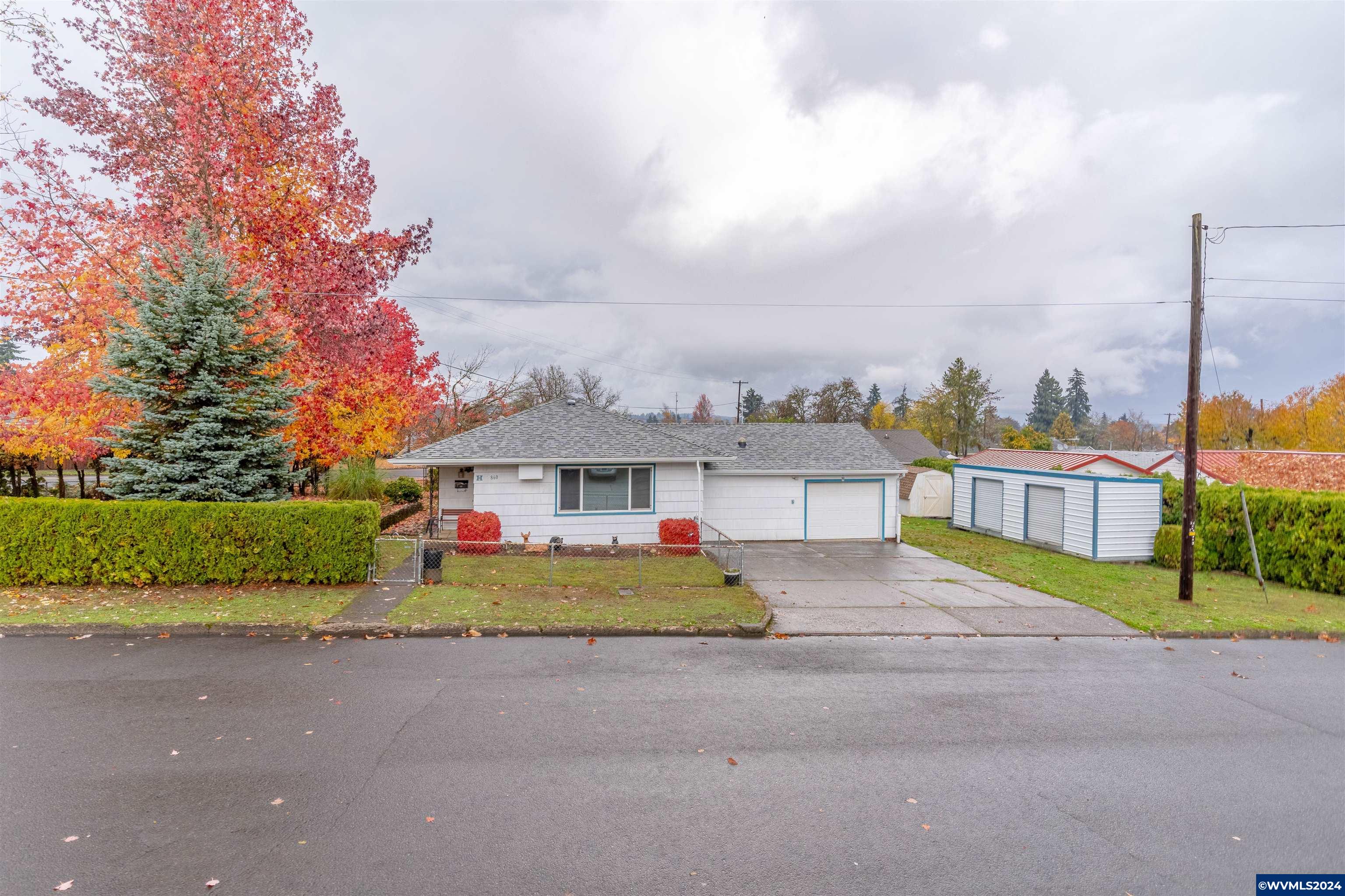 860 Southwest Cherry Street Dallas, OR 97338 - Photo 1 of 28 Gallery Image 1