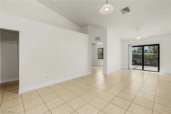 $1,700 | 902 Southwest 39th Terrace, Cape Coral, FL 33914