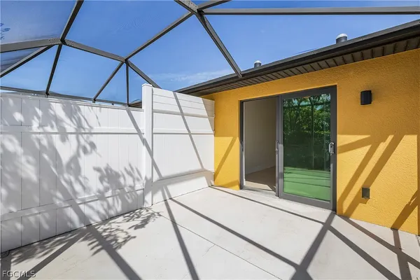 $1,700 | 902 Southwest 39th Terrace, Cape Coral, FL 33914