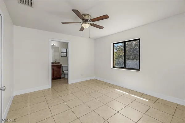 $1,700 | 902 Southwest 39th Terrace, Cape Coral, FL 33914
