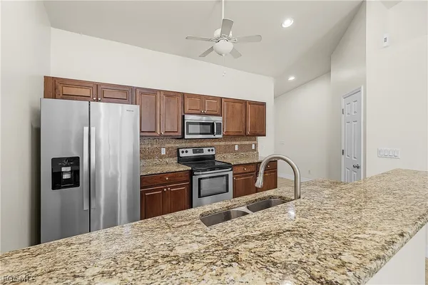 $1,700 | 902 Southwest 39th Terrace, Cape Coral, FL 33914