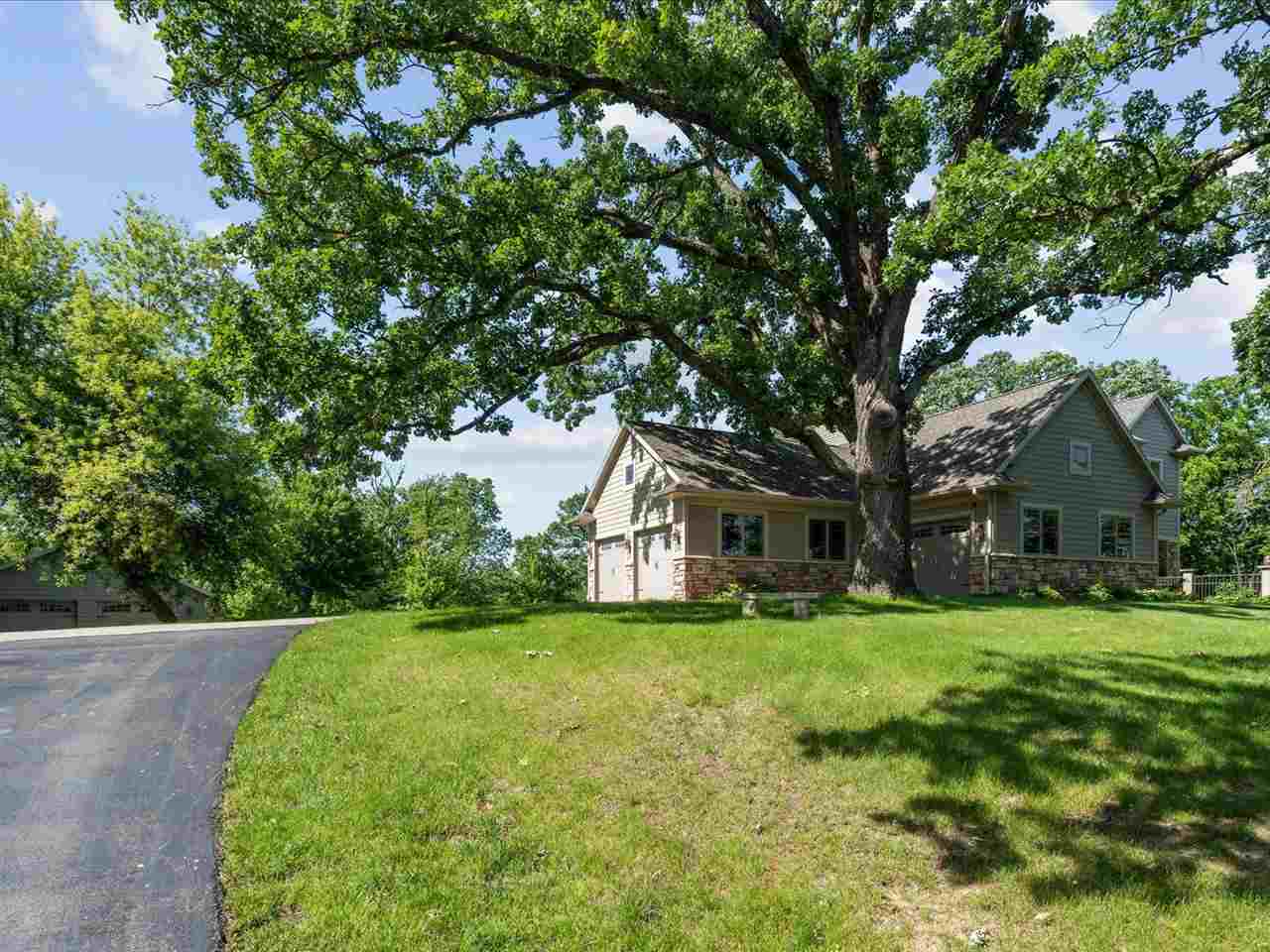 1210 Marion Airport Road Marion, IA 52302 - Photo 3 of 50 Gallery Image 3