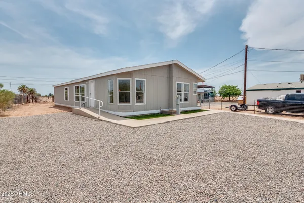 $325,000 | 1047 South Main Street, Coolidge, AZ 85128