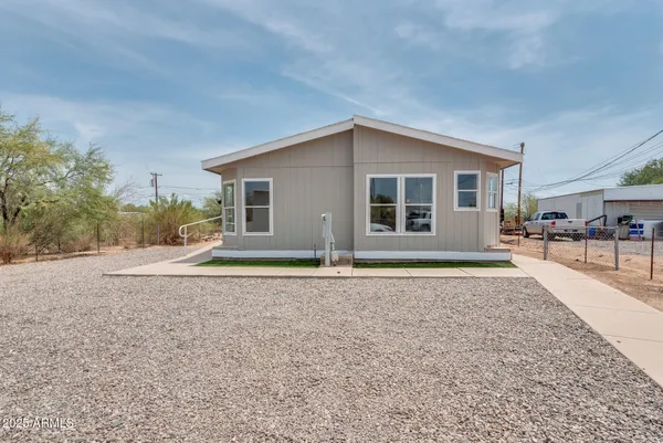 $325,000 | 1047 South Main Street, Coolidge, AZ 85128
