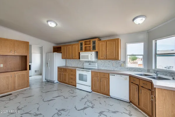$300,000 | 1047 South Main Street, Coolidge, AZ 85128