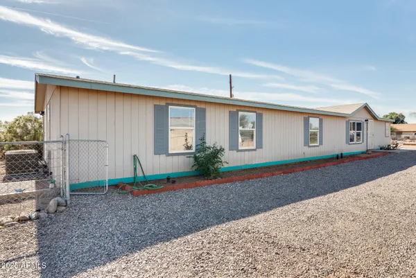 $300,000 | 1047 South Main Street, Coolidge, AZ 85128