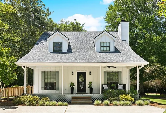 $350,000 | 316 Lexington Drive, Mandeville, LA 70471