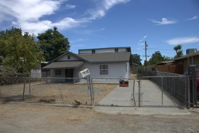 $260,000 | 408 Thrasher Avenue, Modesto, CA 95354