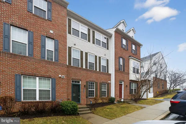 $459,900 | 3565 Woodlake Drive, Unit 4, Silver Spring, MD 20904