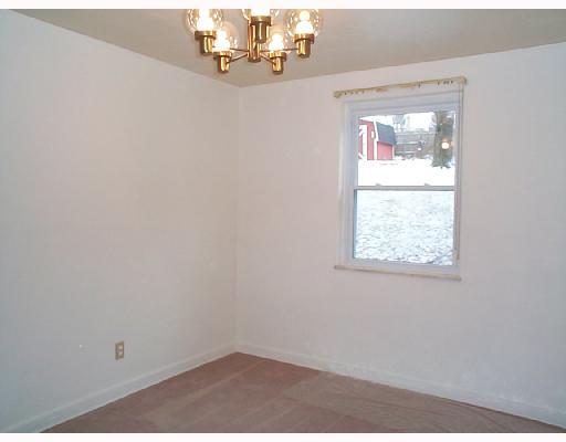 106 Hillendale Road Pittsburgh, PA 15237 - Photo 4 of 8 Dining Room. For more DETAILS call Judi SAY-HAY at 412-303-3600. For a FREE copy of 49 Esssential Tips Every Home Buyer Should Know call 1-800-784-1321 X9820.