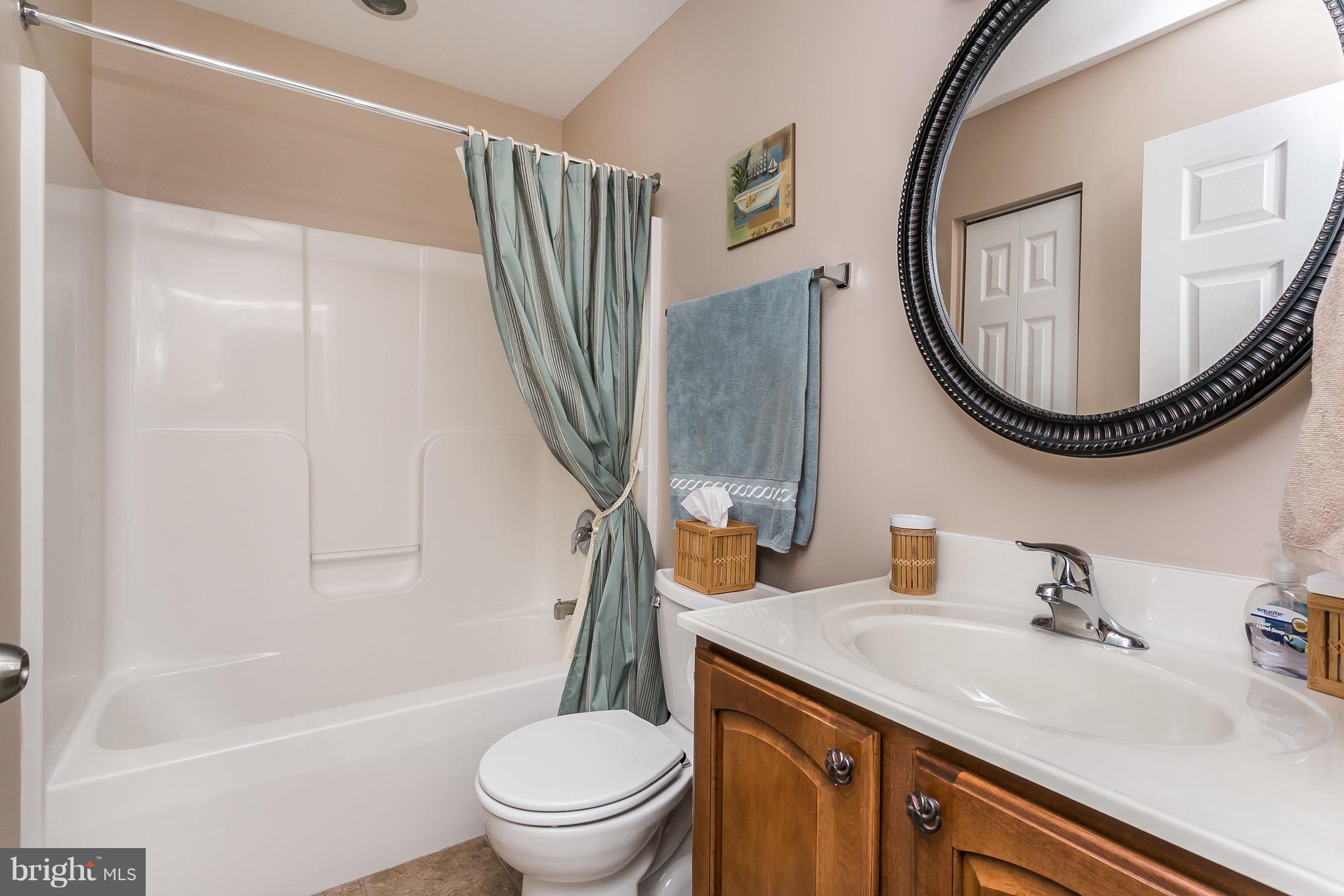 907 George Avenue Baltimore, MD 21221 - Photo 14 of 22 Bath