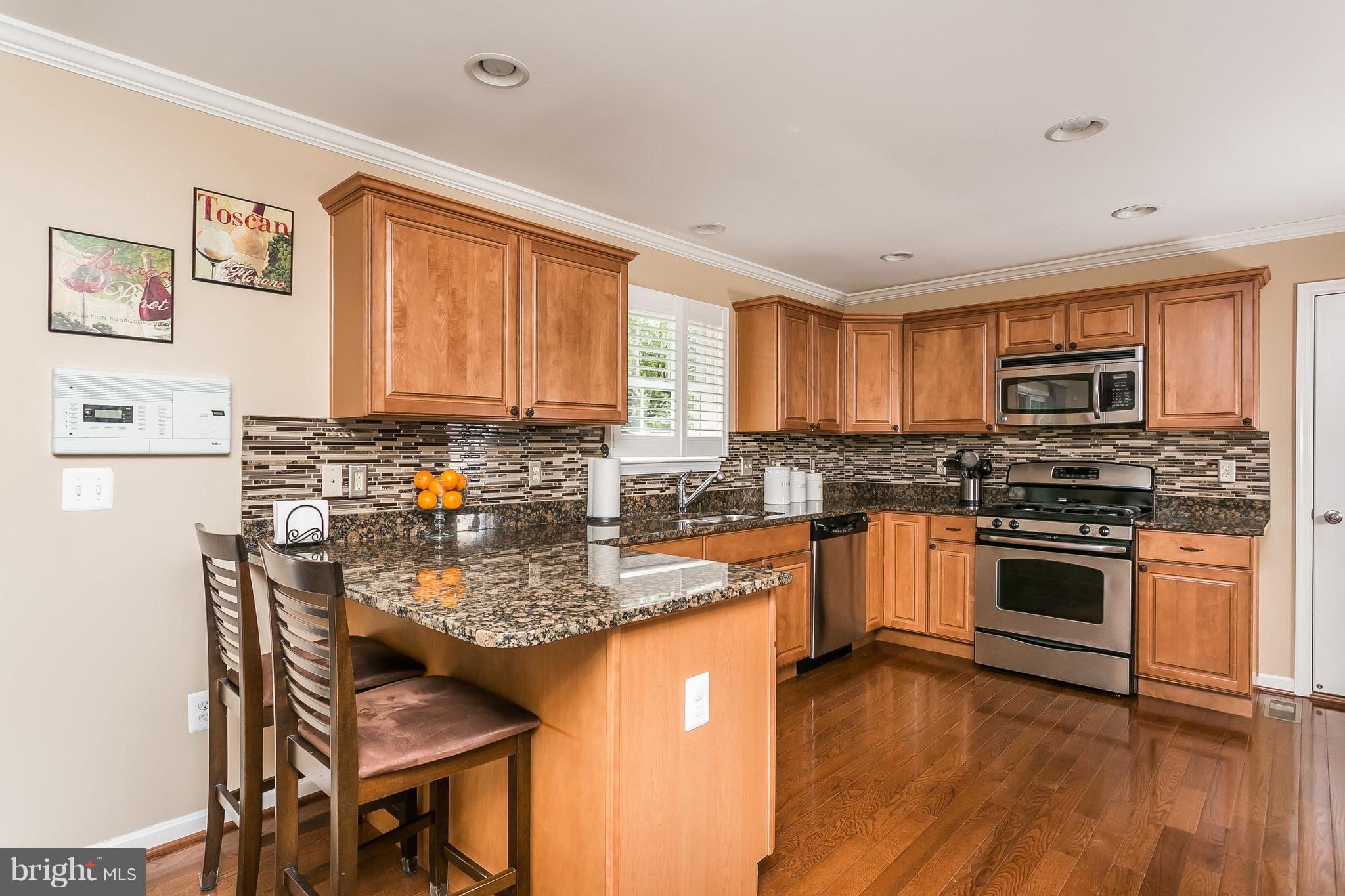 907 George Avenue Baltimore, MD 21221 - Photo 8 of 22 Kitchen