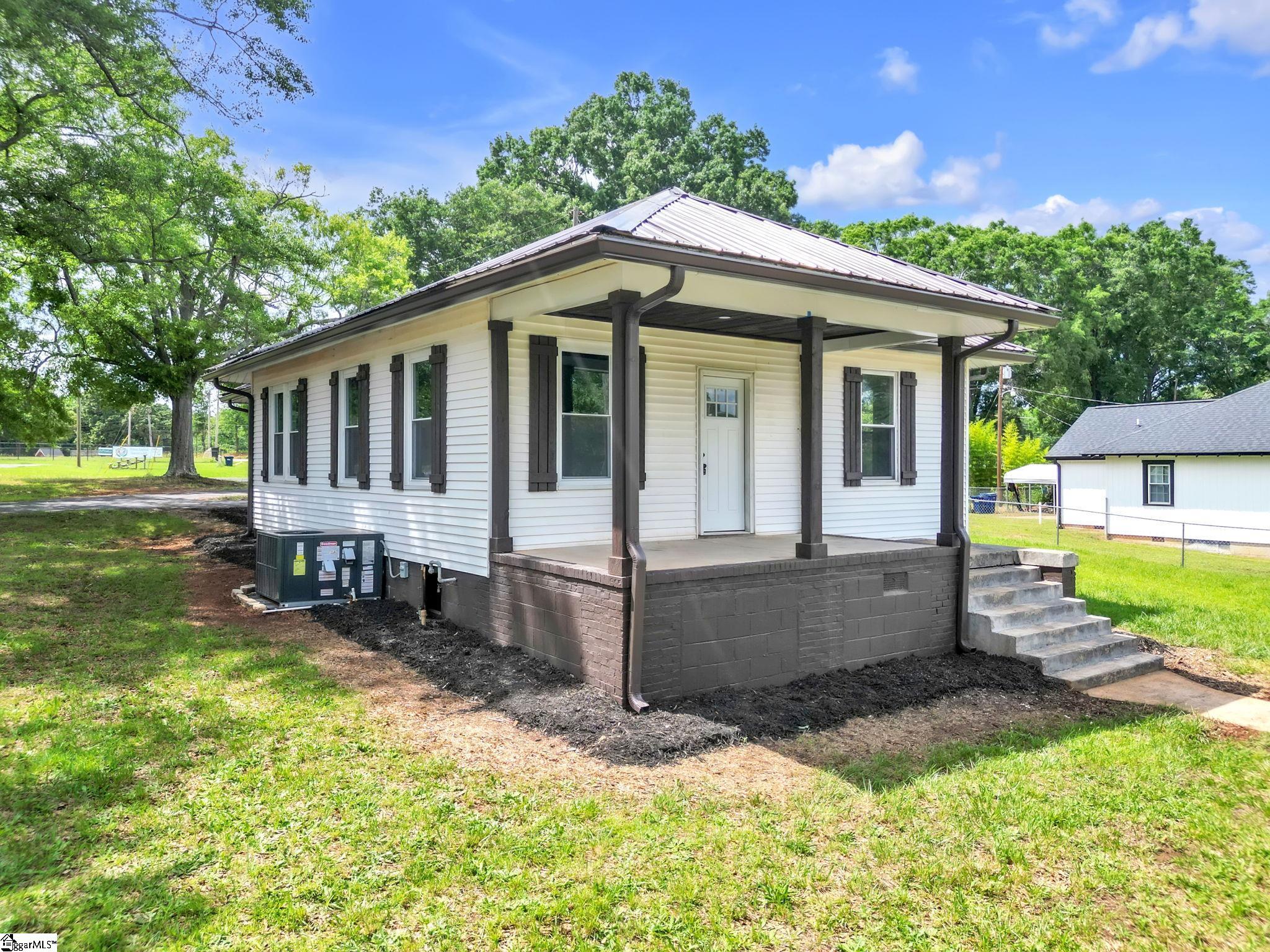301 Anderson Street Pelzer, SC 29669 - Photo 2 of 31
