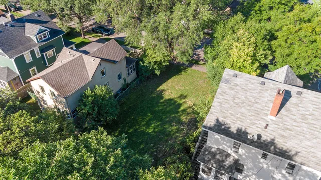 $95,000 | 3305 3rd Avenue South, Minneapolis, MN 55408