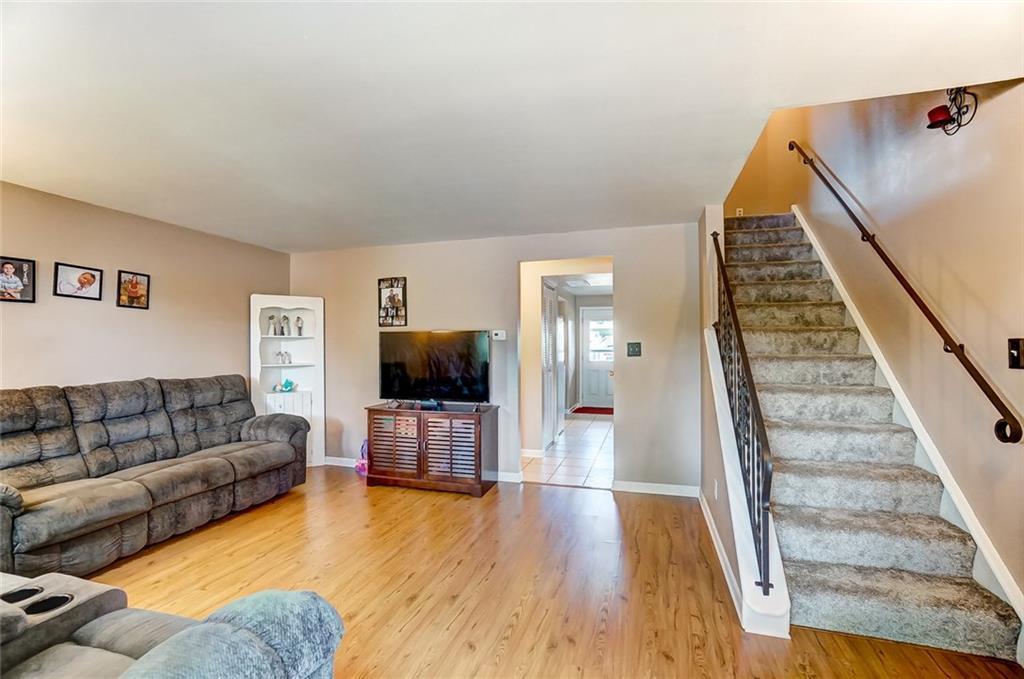2935 Derr Road, Unit 2935 Springfield, OH 45503 - Photo 3 of 23