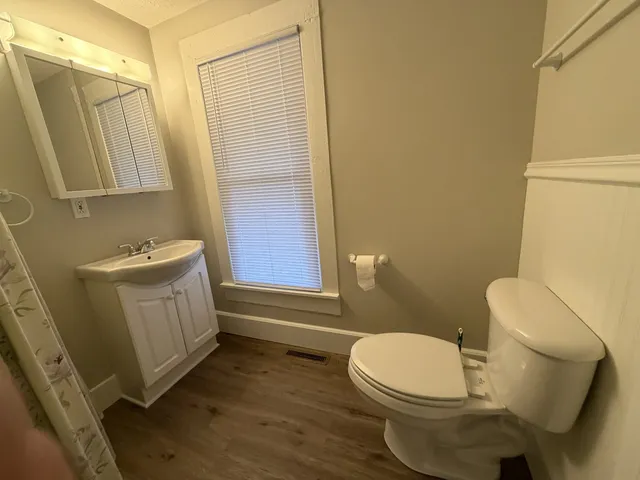 $168,900 | 1406 West Walnut Street, Bloomington, IL 61701