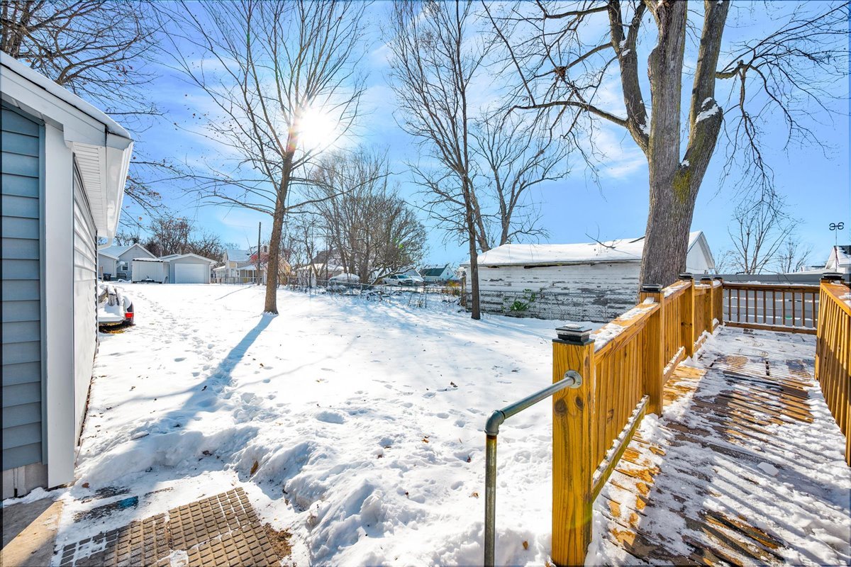 1406 West Walnut Street Bloomington, IL 61701 - Photo 27 of 32 a view of a pathway with a yard