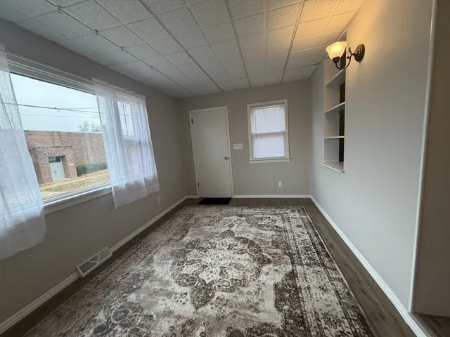 $168,900 | 1406 West Walnut Street, Bloomington, IL 61701