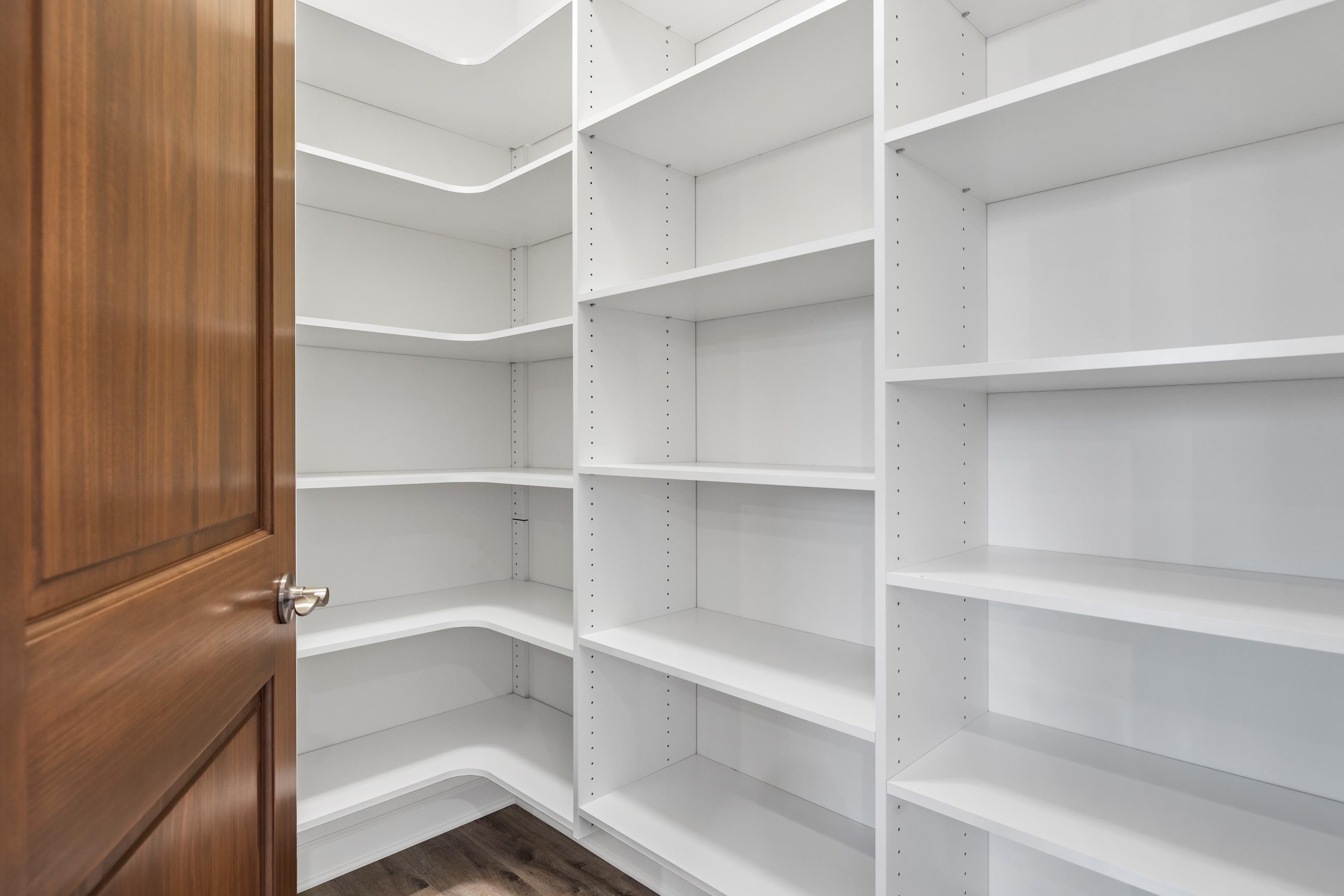 1596 Weston Rdg Road Oconomowoc, WI 53066 - Photo 5 of 16 Walk in Pantry