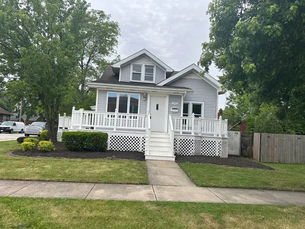 $174,900 | 3673 Randolph Street, Lansing, IL 60438