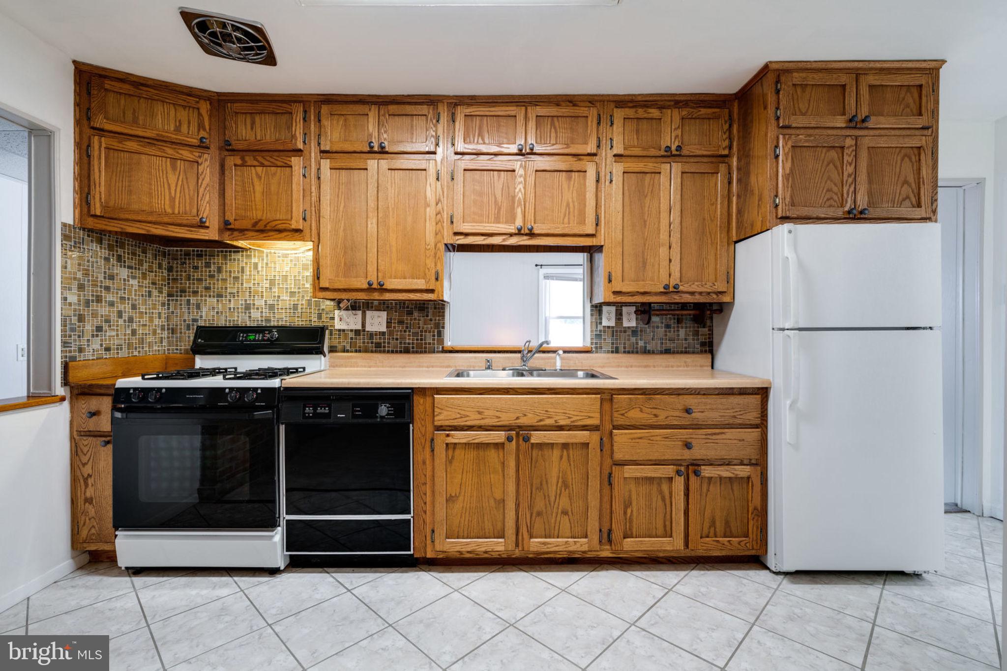 1303 Columbia Road Woodbridge, VA 22191 - Photo 23 of 62 Gallery Image 23