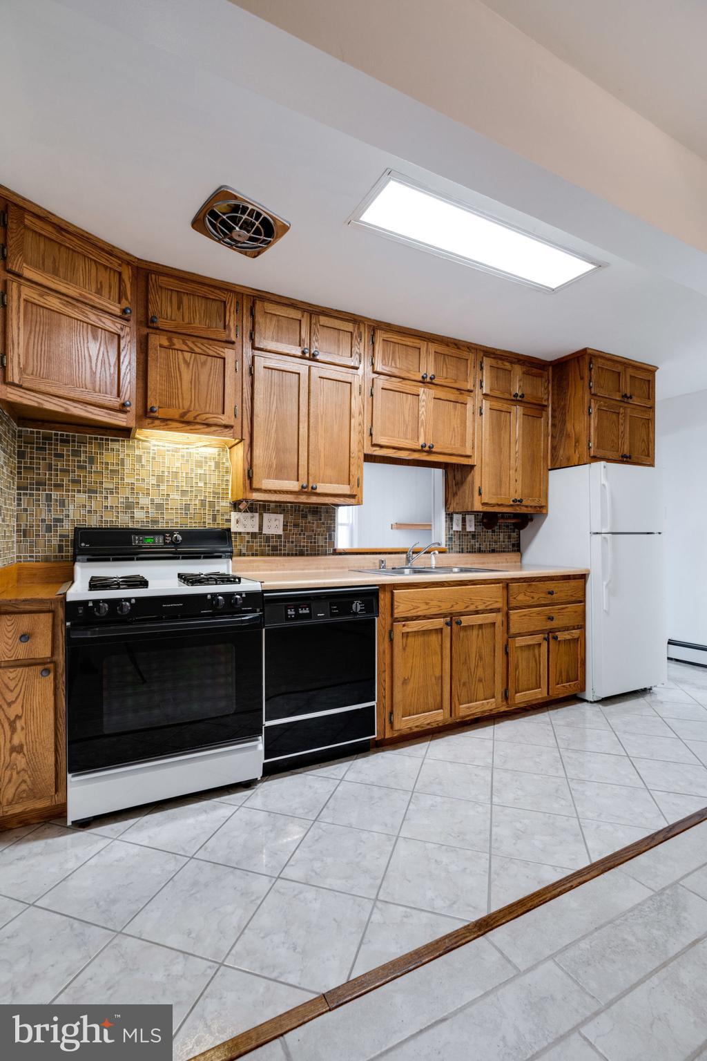 1303 Columbia Road Woodbridge, VA 22191 - Photo 25 of 62 Gallery Image 25