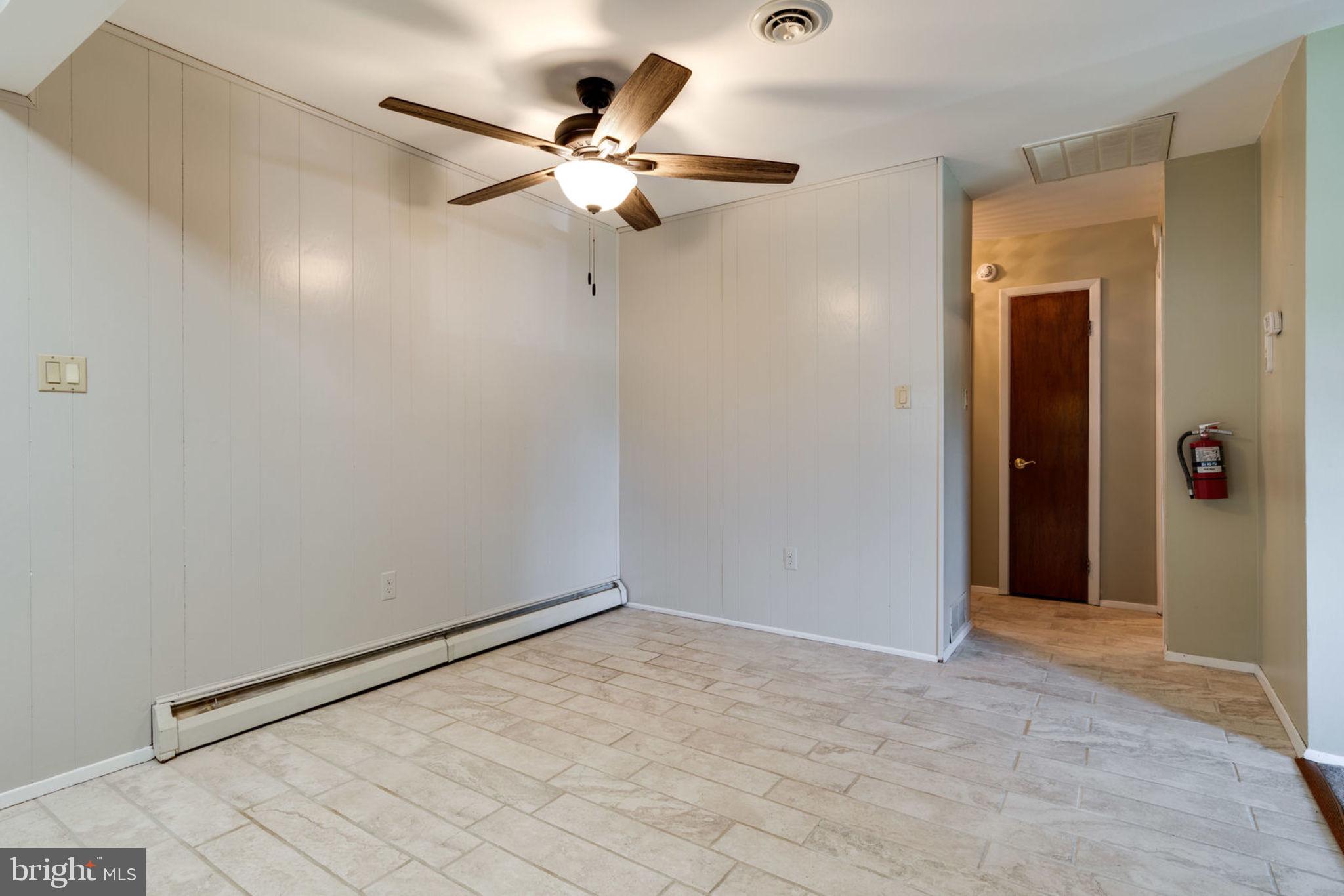 1303 Columbia Road Woodbridge, VA 22191 - Photo 27 of 62 Gallery Image 27