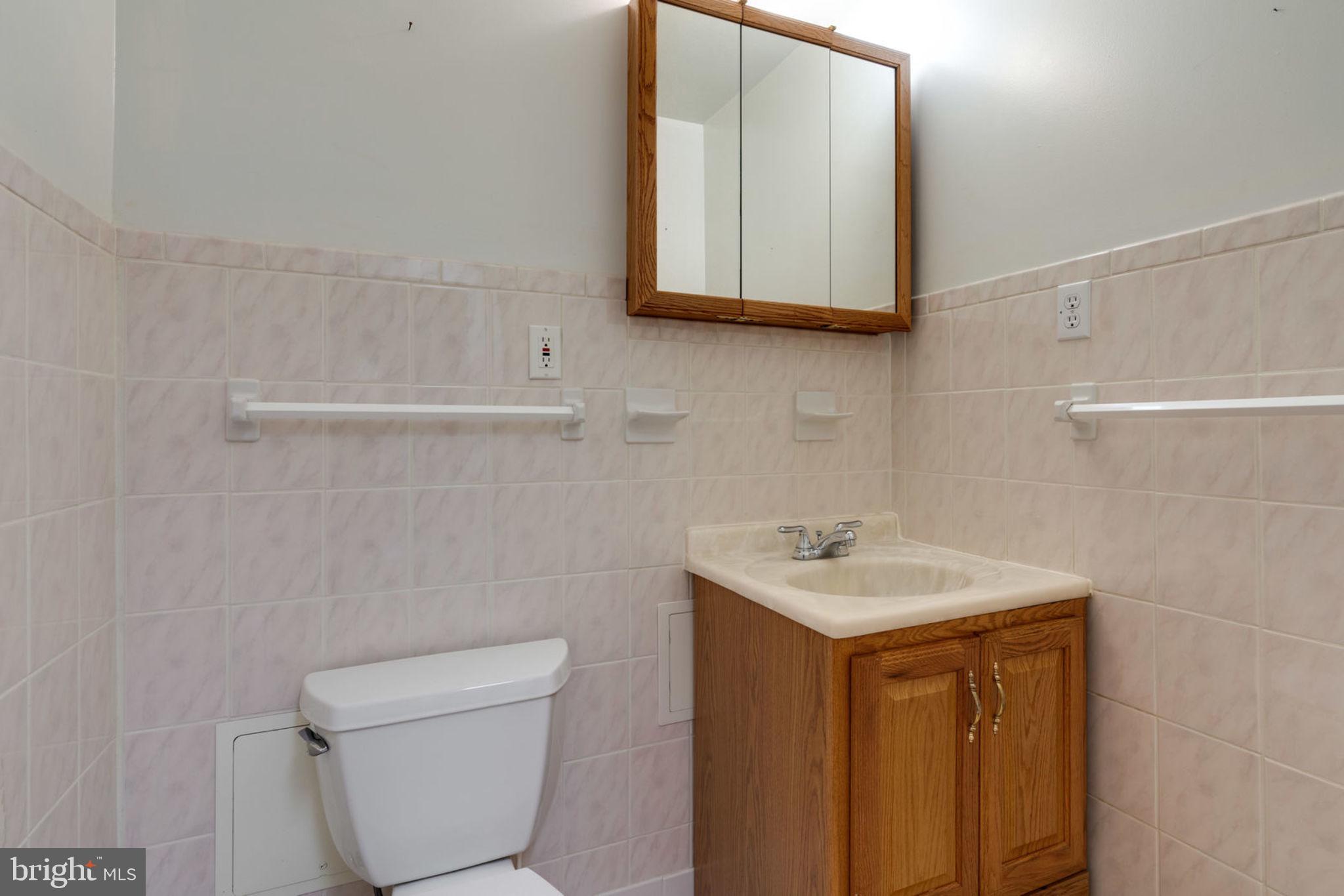 1303 Columbia Road Woodbridge, VA 22191 - Photo 33 of 62 Gallery Image 33