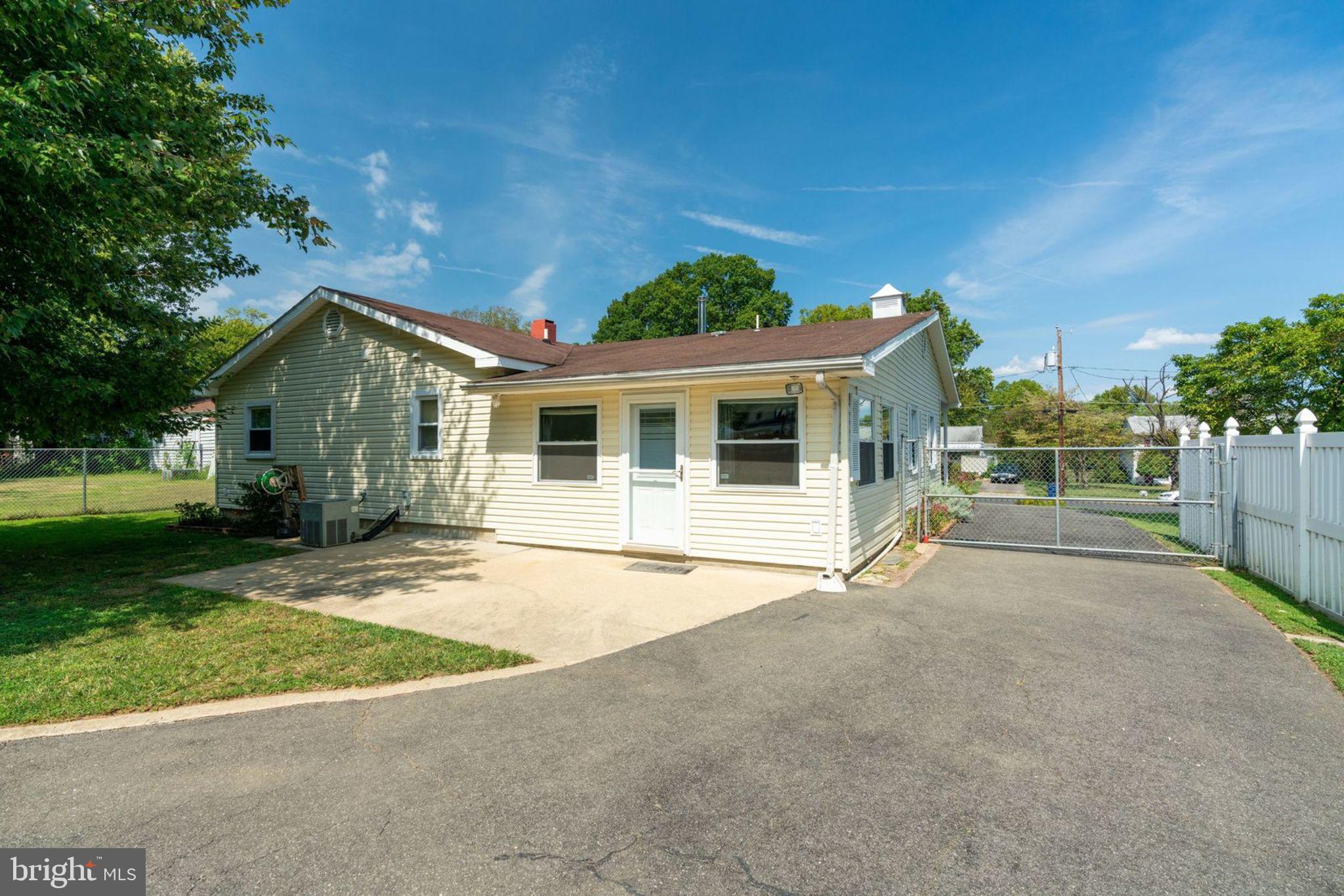 1303 Columbia Road Woodbridge, VA 22191 - Photo 50 of 62 Gallery Image 50