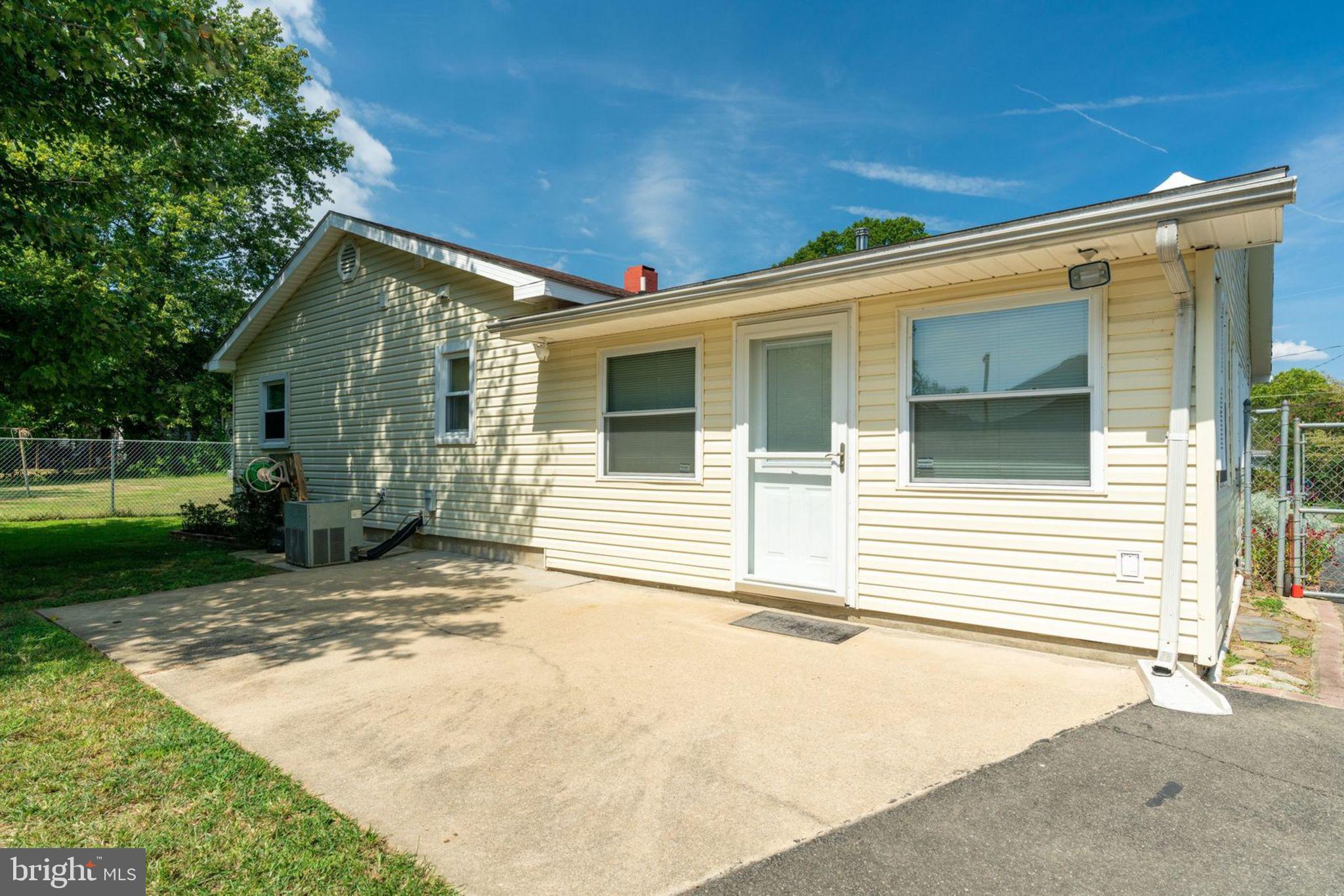1303 Columbia Road Woodbridge, VA 22191 - Photo 52 of 62 Gallery Image 52