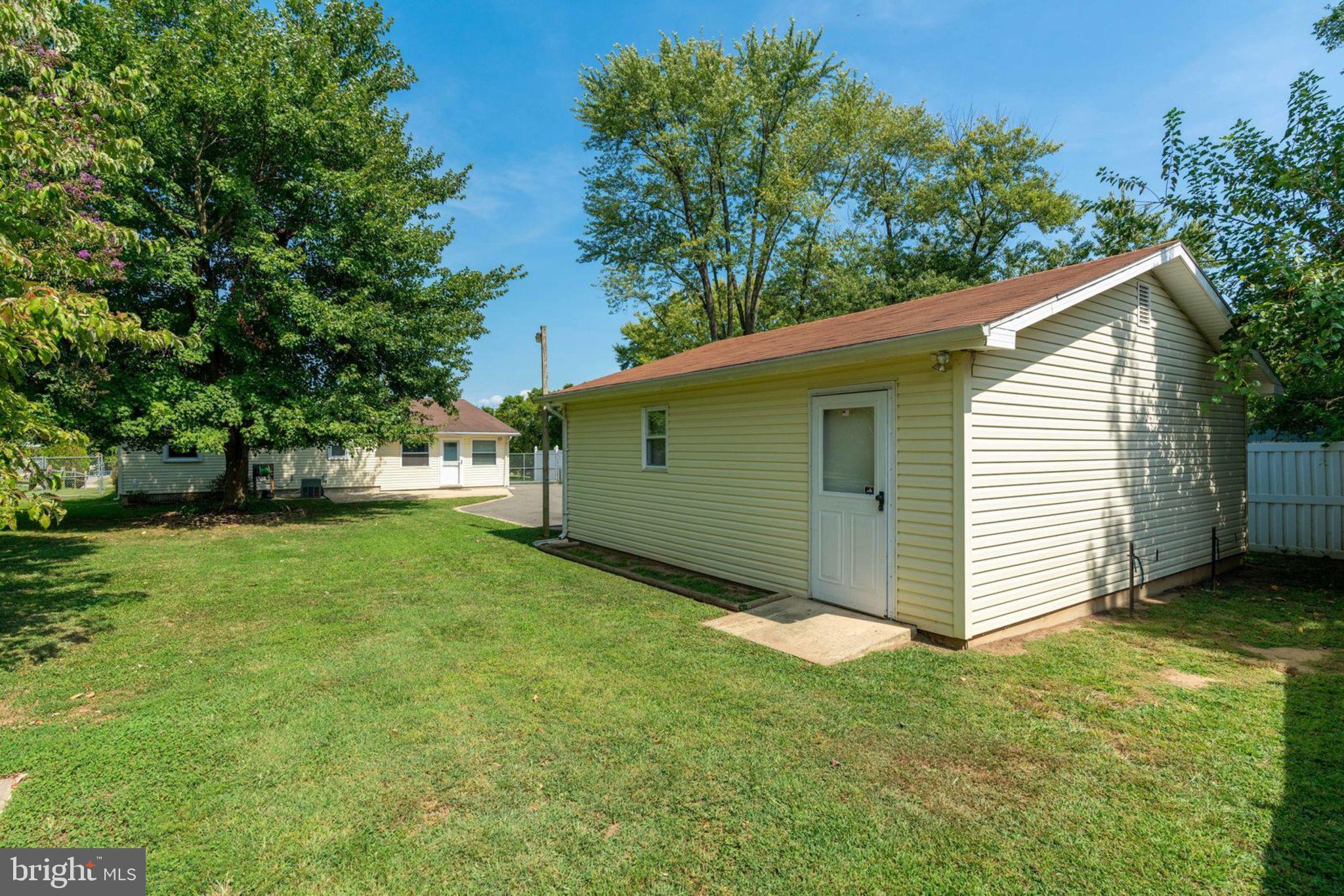 1303 Columbia Road Woodbridge, VA 22191 - Photo 58 of 62 Gallery Image 58