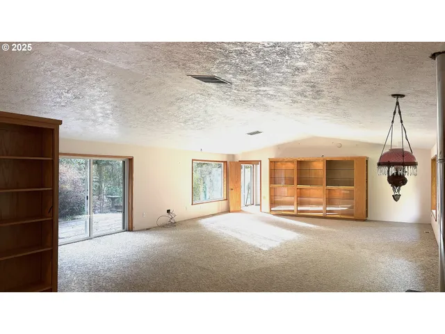 $799,000 | 21645 Wilson River Highway, Tillamook, OR 97141