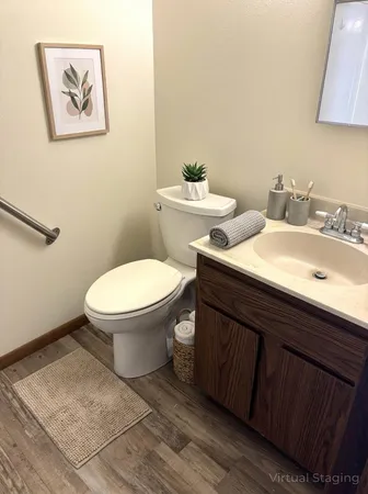 $645 | 102 Madison Avenue North, Unit 14, Battle Lake, MN 56515