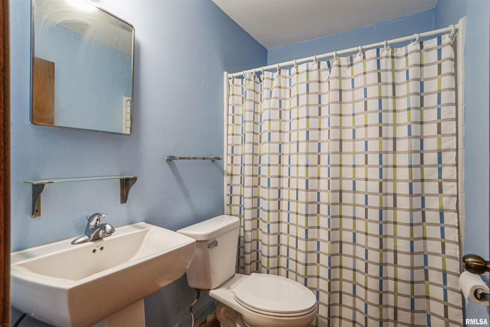 3403 4th Street East Moline, IL 61244 - Photo 10 of 27