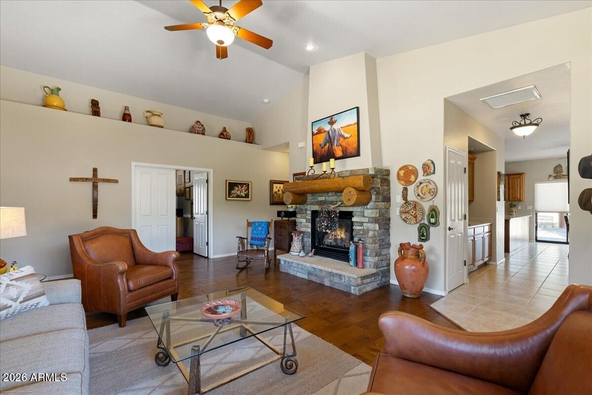 1001 Studebaker Way Prescott, AZ 86301 - Photo 3 of 33 Living Room
