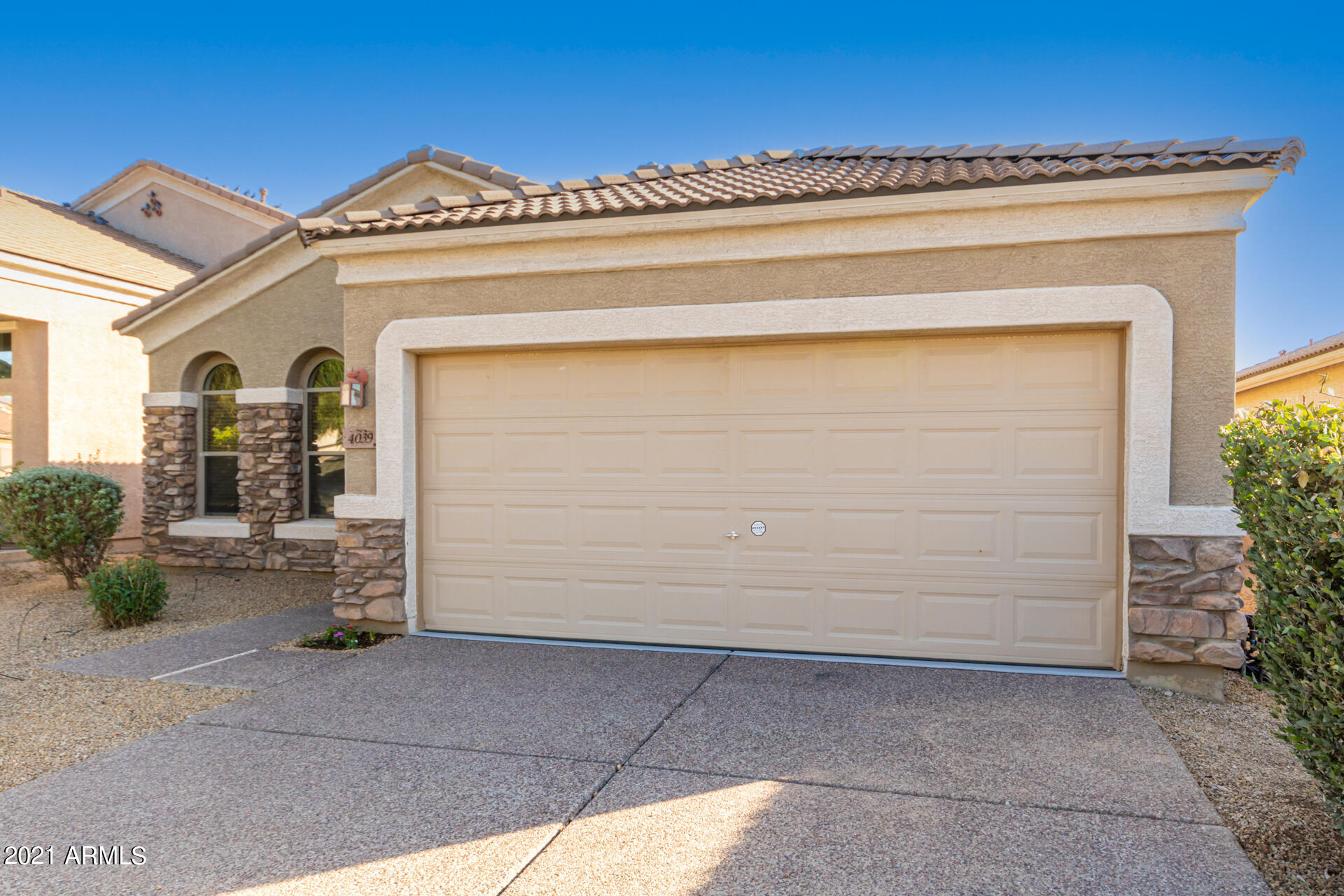 4039 East St John Road Phoenix, AZ 85032 - Photo 3 of 36 03-Saint John