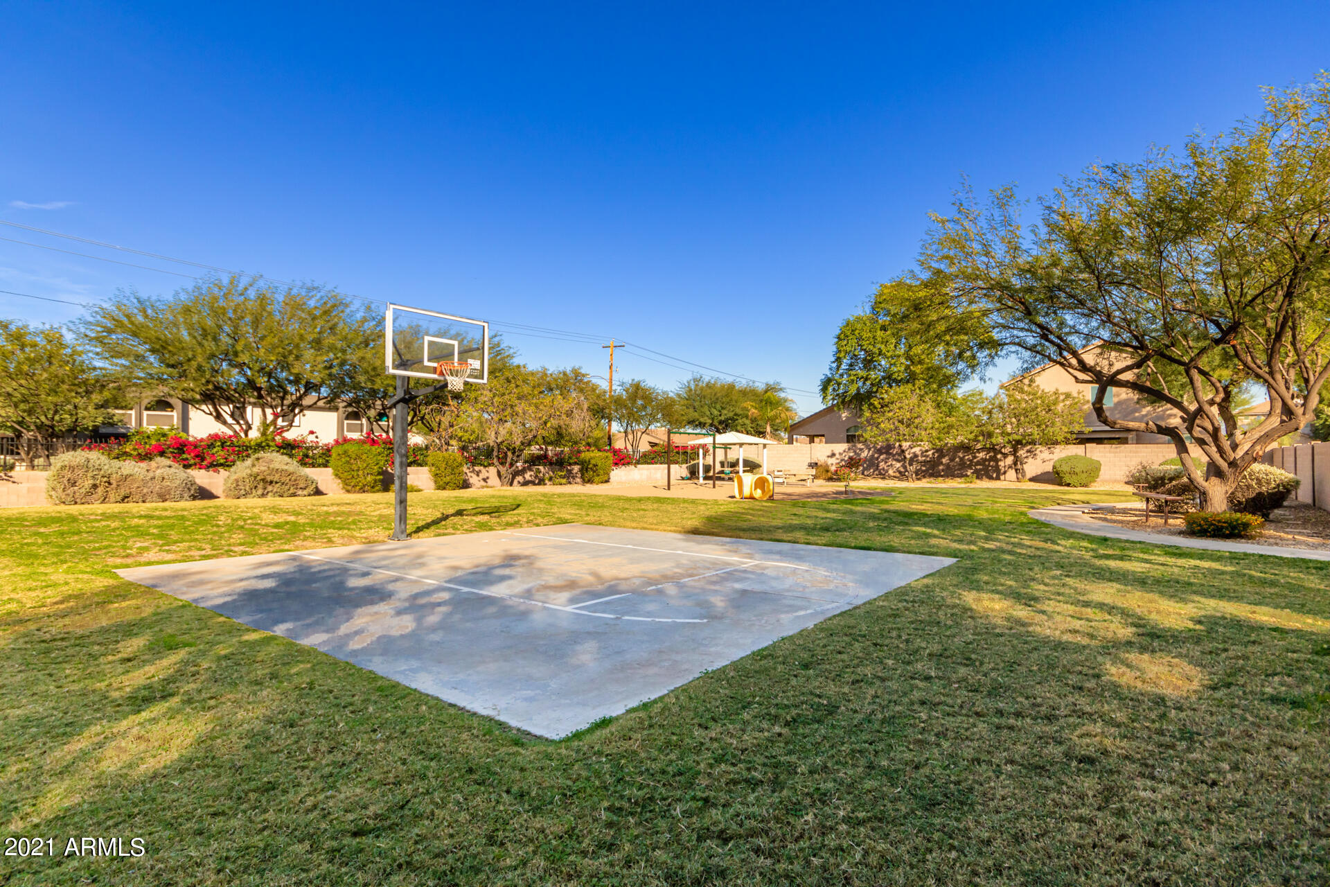 4039 East St John Road Phoenix, AZ 85032 - Photo 32 of 36 32-Saint John