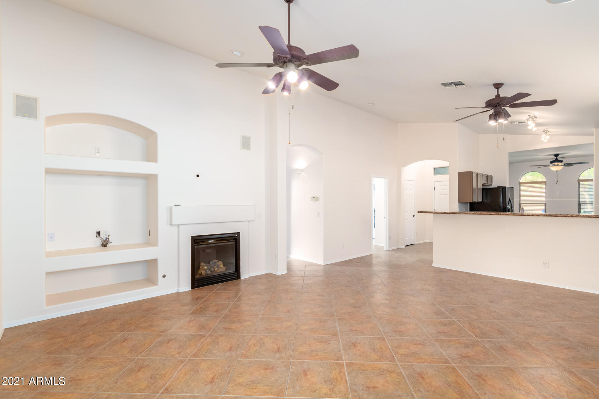 4039 East St John Road Phoenix, AZ 85032 - Photo 5 of 36 05-Saint John