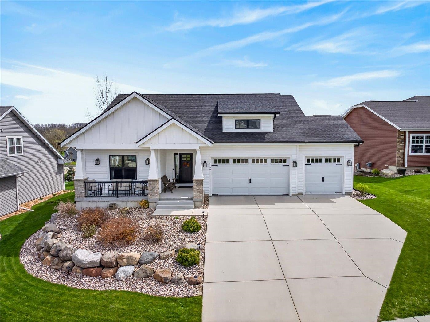 107 Cobblestone Drive Lodi, WI 53555 - Photo 1 of 66