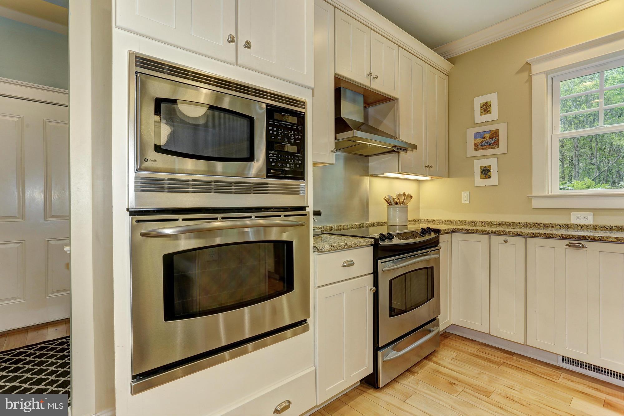 4835 South Polling House Road Lothian, MD 20711 - Photo 11 of 29 Double Convection Ovens/Built-in Microwave