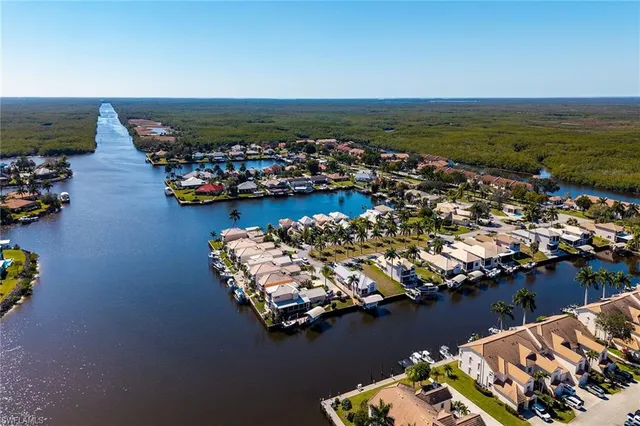 $199,000 | 193 Eveningstar Cay, Naples, FL 34114