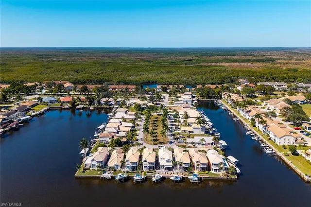 $199,000 | 193 Eveningstar Cay, Naples, FL 34114