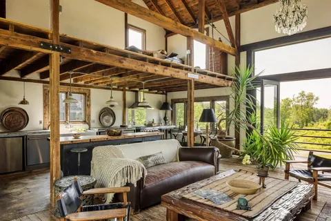 $2,750,000 | 114 Best Lane, Germantown, NY 12526