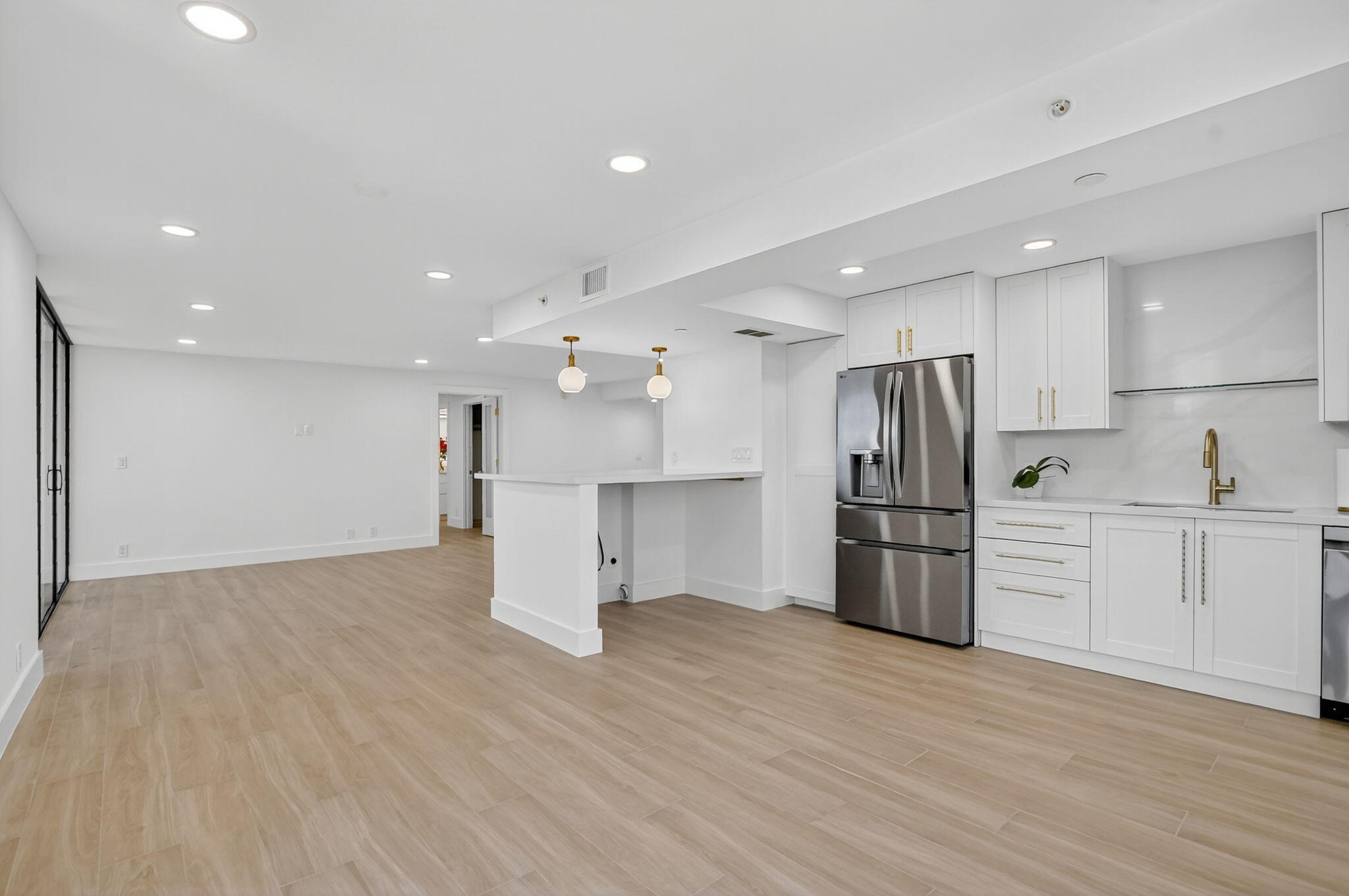 1751 Bridgewood Drive Boca Raton, FL 33434 - Photo 14 of 52 Kitchen