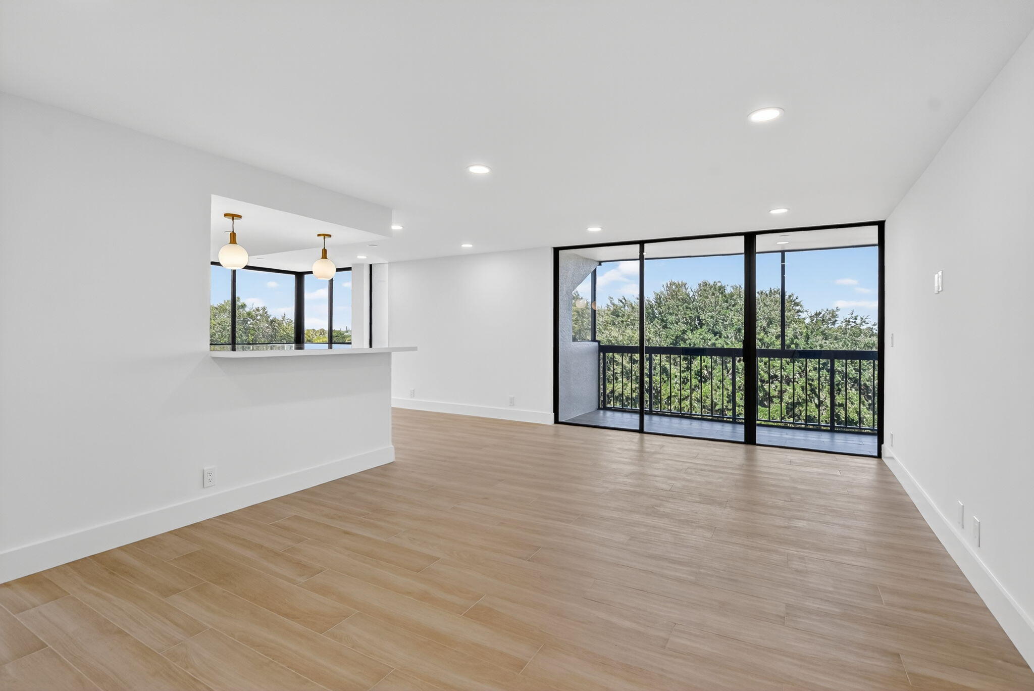 1751 Bridgewood Drive Boca Raton, FL 33434 - Photo 5 of 52 Living Room
