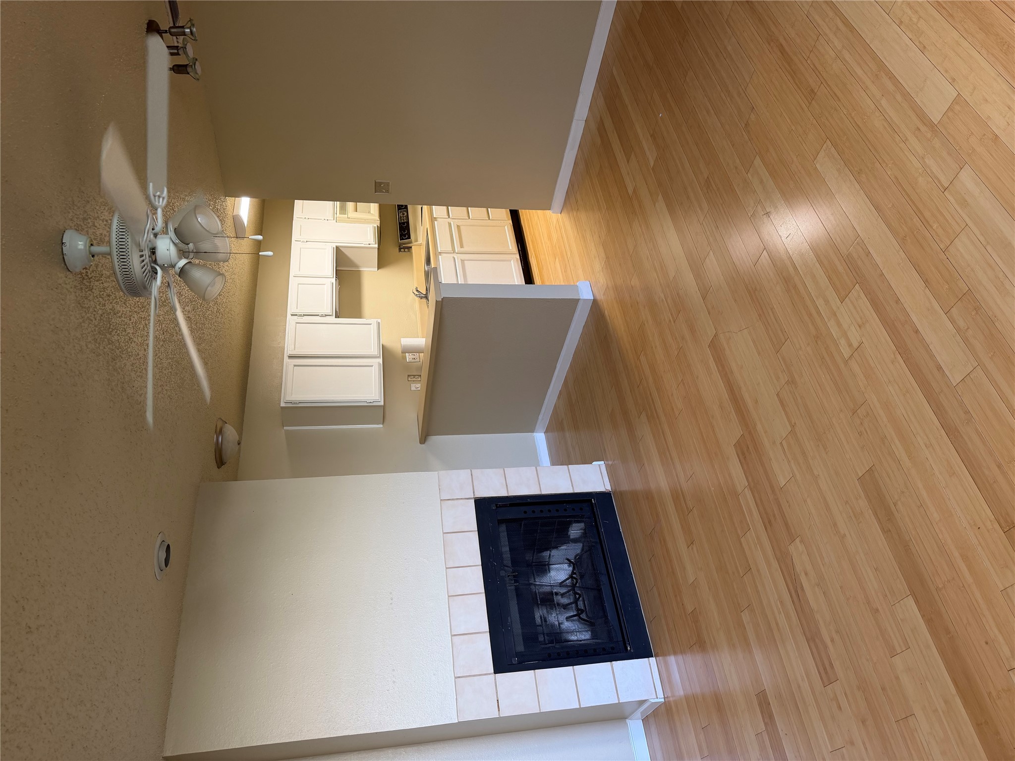3115 Helms Street, Unit 313 Austin, TX 78705 - Photo 2 of 7
