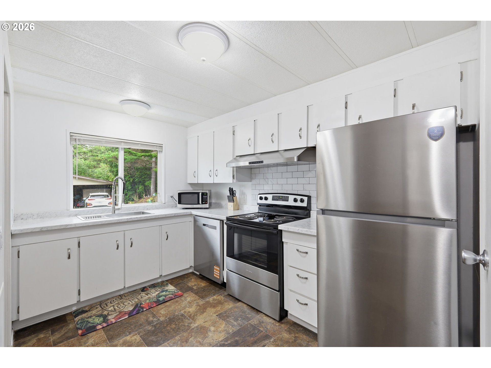 1600 Rhododendron Drive, Unit 76 Florence, OR 97439 - Photo 7 of 36